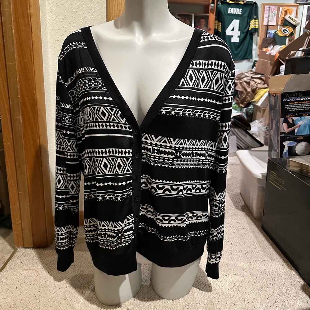 LuLaRoe Black and White Fair Isle CherylCardigan Sweater